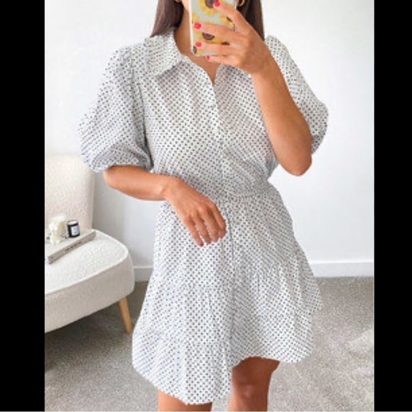Boohoo Women’s Mini Doll Dress Size 8 US Polka Dots Button Down Puff Sleeves - Picture 1 of 8